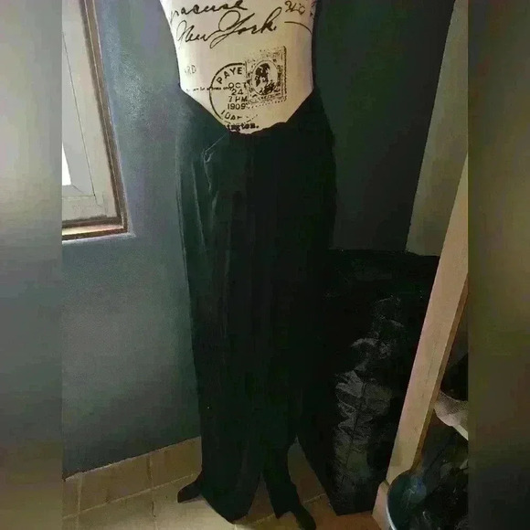 Fashion Nova Dresses & Skirts - Fashion Nova Womans Maxi Skirt Size L